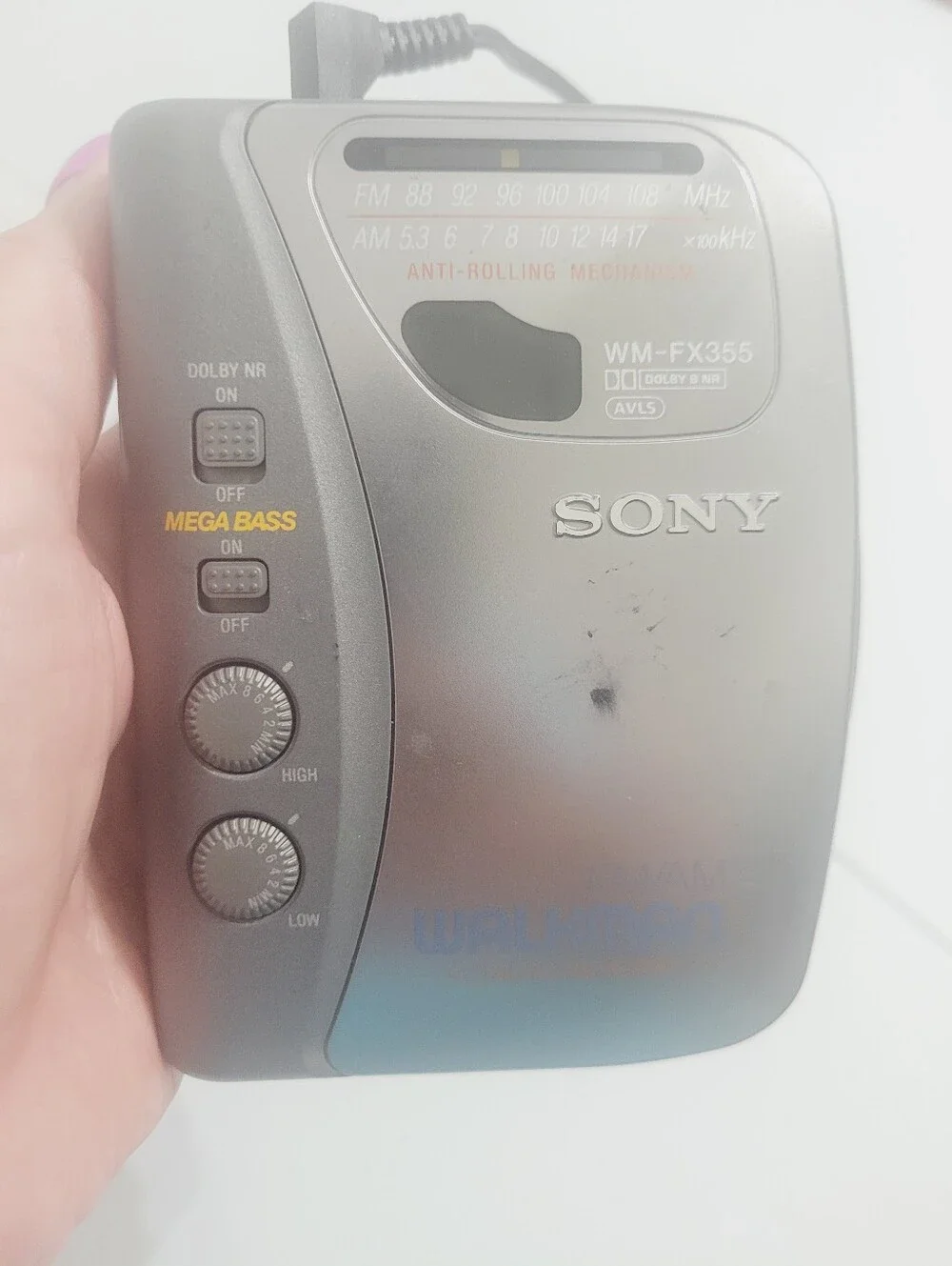 Sony Walkman WM-FX355 Cassette Player AM/FM Mega Bass Dolby TRH-1 Headphones